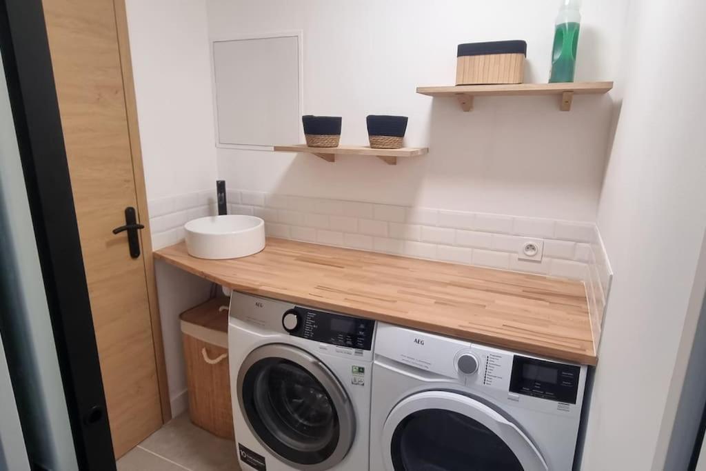 Maison De Ville Toute Equipee Fronton Екстериор снимка