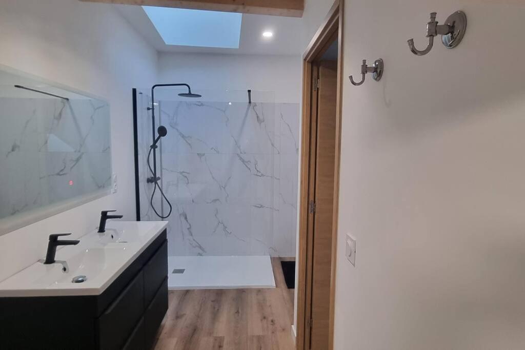 Maison De Ville Toute Equipee Fronton Екстериор снимка